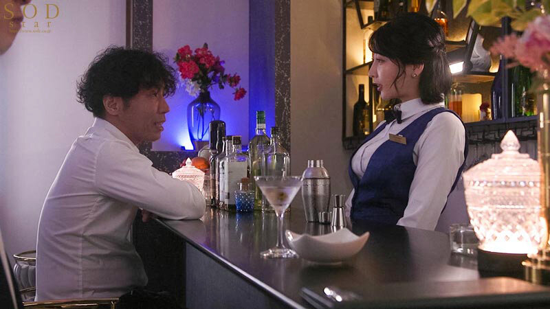 Làm tình với em bartender dâm đãng Hibiki Natsume